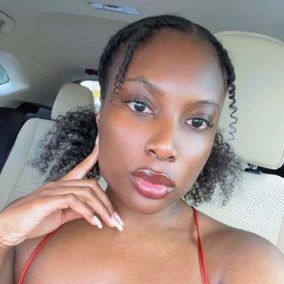 ♡Dreams are expensive, make them pay for what it's worth.♡
❤WSSU Alumna🐏
🍃Aquarius🌬
🐂Bull City👏🏾
Don't DM me unless you eat ass😂