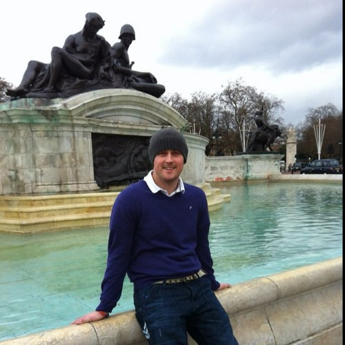 Tupperware75's profile picture. 