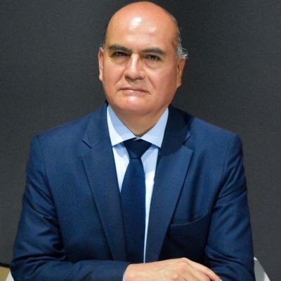 Periodista. 42 años de labor. Director de Prensa de Radio Libertad. Radio Santa Rosa/Radio Unión/Radio Bacán/Radio San Borja. Ahora en NATIVA TV.