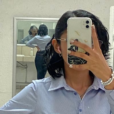 im_sabriblogil's profile picture. La vida de una universitaria, emprendedora, que le gusta romantizar la vida💖 God’s plan: Futura Lic en Comercio y Negocios Internacionales🌎