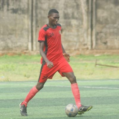 Djelimandj17505's profile picture. Footballeur