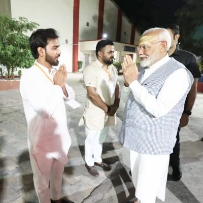 VivekSinghBHU7's profile picture. छात्रनेता काशी हिंदू विश्वविद्यालय,BHU...
महानगर मंत्री वाराणसी,भाजपा(यु.मो.)
BHUian, Politician, Revolutionary