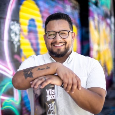 thejoepena's profile picture. Follower of Jesus. Husband to @yellypena. Girl dad. Pastor @ VIDA X CITY CHURCH. Latino Americano 🇺🇸🇲🇽🇬🇹