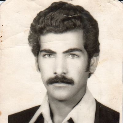 mntw200022's profile picture. عاشق عکاسی و طراح گرافیک و ایده پرداز و دوره فیلم سازی را گذرانده ام و تجربه ای در امر مشاوره هم داشته ام.