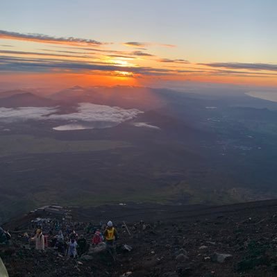 NhOhUL6C3449904's profile picture. 