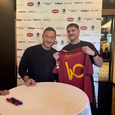 marco_lunz's profile picture. 🤌🍕🐺