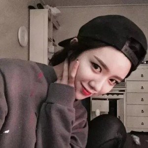 yukiko649580's profile picture. 