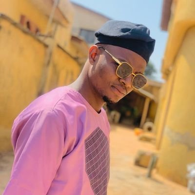 AbdQ___'s profile picture. Entrepreneur,FX enthusiast, Alhamdulillah merchant, Business man,Gamer, politically inclined. Qur'an 39 vs 62.