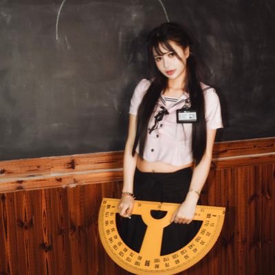 最佳剧情女演员 亚洲最美女绳师 知名名模 178D 7码鞋 中西混血约拍VX门槛1314 支付宝口令红包发你的姓 门槛不抵押拍摄费