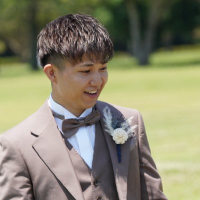 大学在学中に独学でインスタ分析アプリ開発 → ユーザー数たったの5人 → マーケ学ぶ → マーケ会社設立 → AIとマーケ | 26歳 マーケックス代表 | SNS総フォロワー2万くらい
