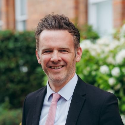 Head of Lower School @CheadleHulmeSch
& occasional singer/songwriter