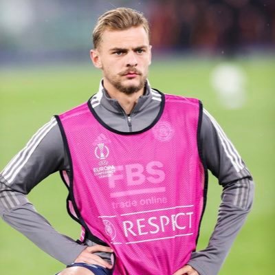 10kkkkkl's profile picture. @lcfc @f1