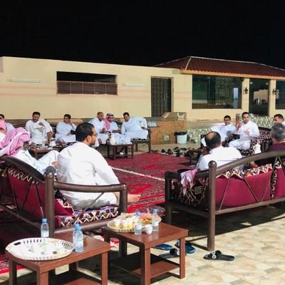حربي- محارب للفساد - اهلاوي بجنون- احب اعمال الخير-واعمل على تطوير نفسي ( الحريه لايتمتع بها إلا الاقوياء) ووجودي بجوار والدي هو سر نجاحي.
( الوطن خط أحمر )