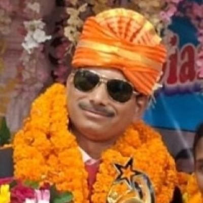 DineshKumar1585's profile picture. 