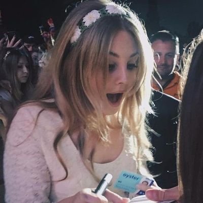 DarkCitySnippet's profile picture. ☆☆☆☆☆☆☆☆☆☆☆☆☆☆☆☆☆
Faves: Lana, Rosalìa, Billie, Doja, Dua, SZA and Kali