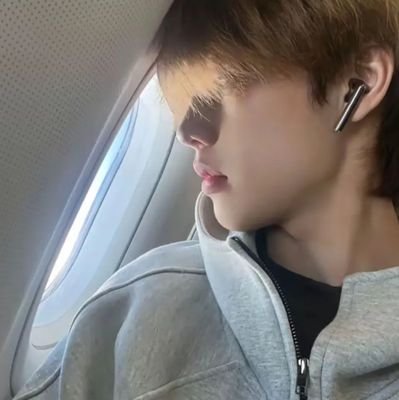 poompps's profile picture. 