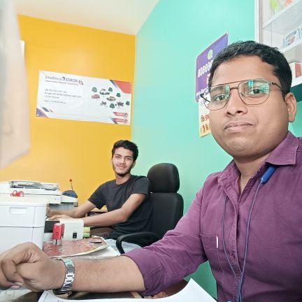 vikash_babu_'s profile picture. ईश्वर की चर्चा से घमंडी व्यक्ति चिढ़ जाते हैं ।