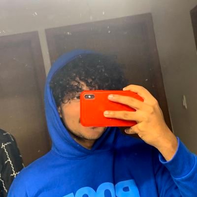 iamsooraj004's profile picture. 🌍/🇮🇳
വരുന്നതൊക്കെ വരട്ടെ, പോകുന്നതൊക്കെ പോട്ടെ!!
sTiLl HaPpY🤍🩹
