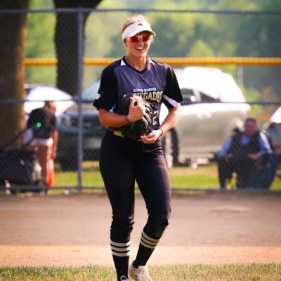 feyalexis2's profile picture. harrisburg high school c/o 2026 | SD Renegades 18u National McDougall | OF/UT | GPA 4.2  @dordtsoftball
