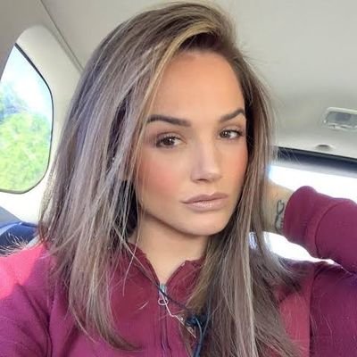 NicoleBill10's profile picture. Love and light ✨️