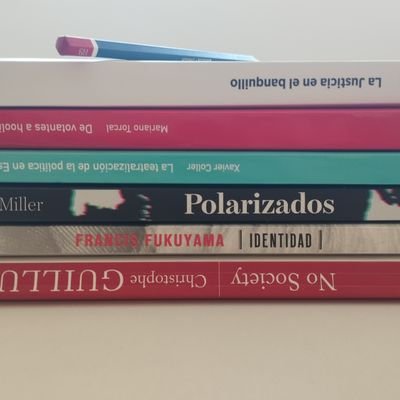 🧑🏫💻 Mestre d'informàtica en FP.
📚📊 Alumne de Ciència Política i Gestió Pública.