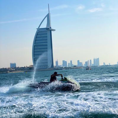 pratap_nirav's profile picture. Canada First 🇨🇦 🍁