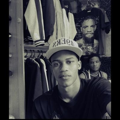 dude71733's profile picture. live life to the fullest coz we only gat one😔