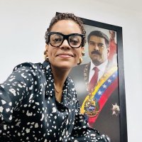 Carolys H. Pérez G. (@carolyshelena) 's Twitter Profile