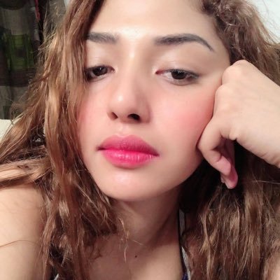 LizzaWinbarc's profile picture. 