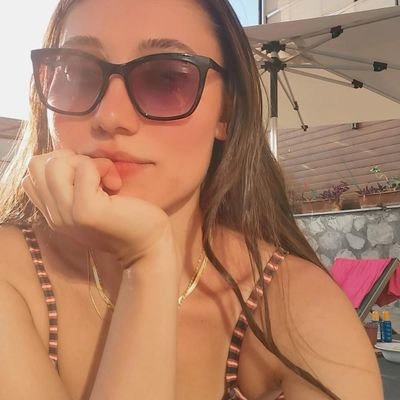 ezgialperbil's profile picture. I was social distancing before it was cool.