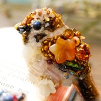 ヒトトセ🪽ビーズ刺繍作品やコスチュームジュエリーを作っております。 (@hitotose_mori) 's Twitter Profile Photo ヒトトセ🪽ビーズ刺繍作品やコスチュームジュエリーを作っております。 (@hitotose_mori) 's Twitter Profile Photo