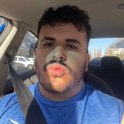 aloyola_'s profile picture. 