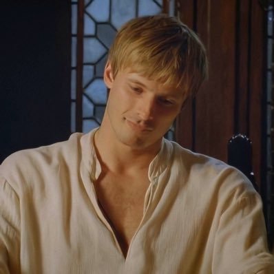 🌙 defending arthur pendragon on this app isn’t enough i need to be merlin ⭐️ media: @sherlokqs | jasmine’s no.1 fan