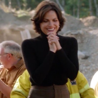 •regina apologist•18!• pisces•swanqueen and firby shipper•M+L🤍