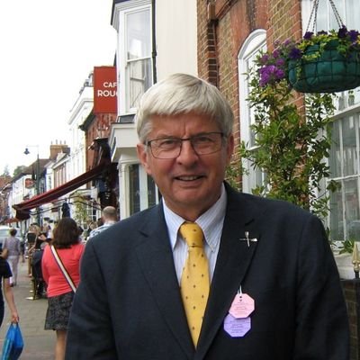 FrankValentin7's profile picture. Vor 35 Jahren aus dem Koma der DDR erwacht. Leider ging es nahtlos weiter und nichts wurde wirklich besser...