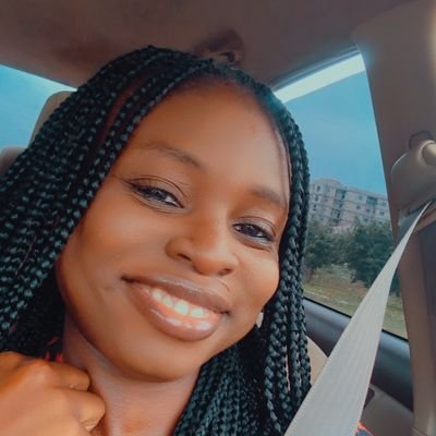 lararaji's profile picture. Human