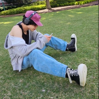 🔗 * #YEONJUN ˚◞🕸️✧. @aXoZerr ₍ ✉︎¹₎┊
⊰⊹ฺ✿ Only MOA + streamers
Al borde del colapso mental en @_NessMP