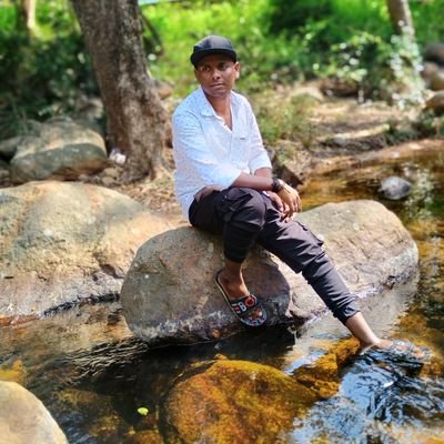 ManicksInr's profile picture. Electrical engineer