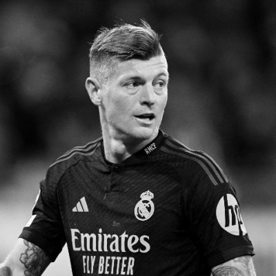 naamjanoge's profile picture. Real Madrid | Alex Dunphy Simp | Struggling through Uni