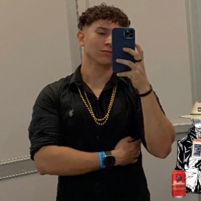 azael_008's profile picture. XD