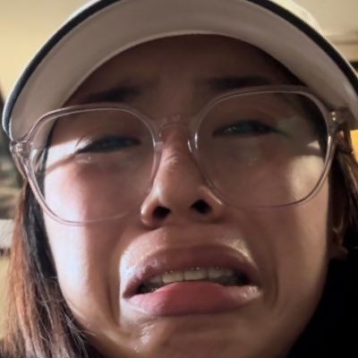 anaplna's profile picture. she ain’t here | •᷄ɞ•᷅