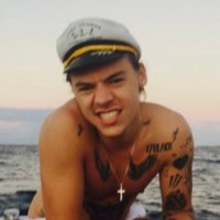 jules (@hazvol6) 's Twitter Profile