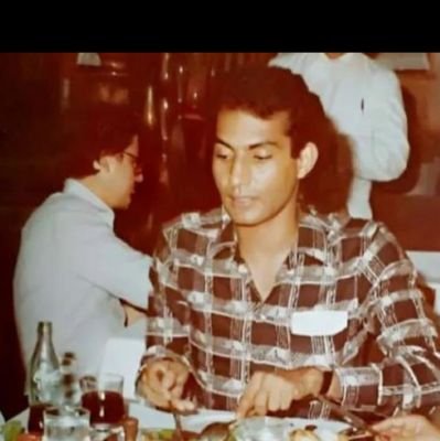 Hamdicheine's profile picture. أحب الصدق وقول الحق ولو على نفسي وأكره التصنع بالأفعال والأقوال