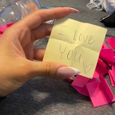 ellafaith240's profile picture. 