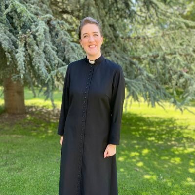 JessMonops's profile picture. Mum of (not so) little ones 💙🩷 Imperfect follower of Jesus. Priest. Assistant Curate. Lover of libraries. Tries very hard to not eat animals 🫶🏼