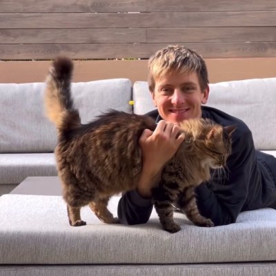 samtelen's profile picture. Sör