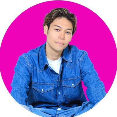 エンターテインメント経営 ワクワクをプロデュースする 連続80社の起業させ屋 ビラ配りからM&A アジア進出中 スタジオ|イベント|芸能プロダクション|飲食事業 etc BUZZGROUP株式会社代表 飼いブタがバズります🐷