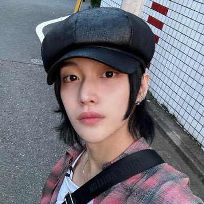 bbinni_032's profile picture. 오마이삔