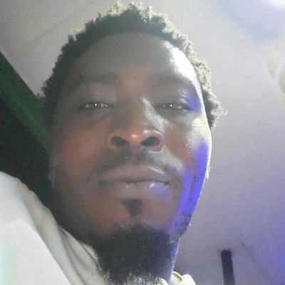Music Lover, Manchester United fan❤, Unilorite and
Official Manager for @iamalayeproof (2020 3rd Runner Hennessy VS Class)