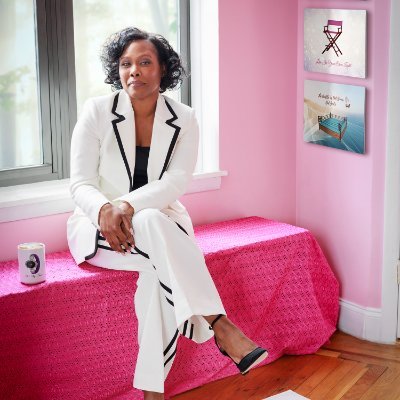 Mom*Perpetual Overcomer* Designer of gorgeous stationery* Speaker *Faith Walker * Truth Teller
Creator of
